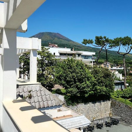 Hotel Sakura Торре-дель-Греко Экстерьер фото