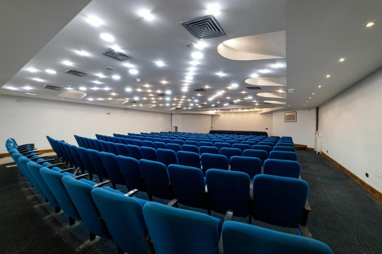 Hotel Sakura Торре-дель-Греко Экстерьер фото