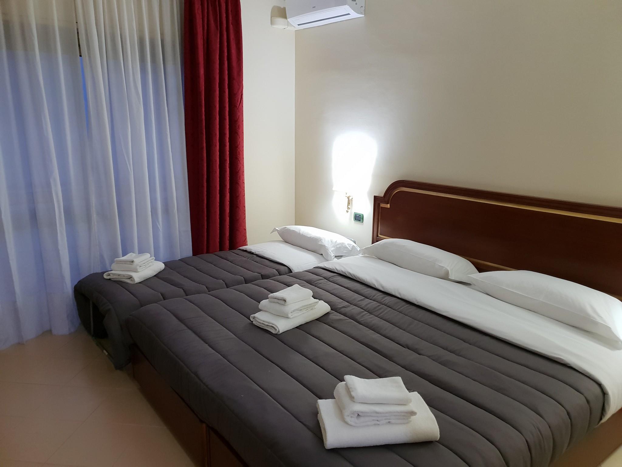Hotel Sakura Торре-дель-Греко Экстерьер фото